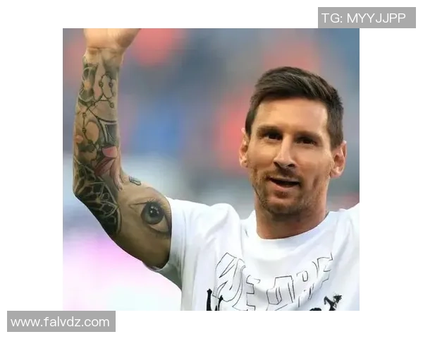 中文纹身足球明星女孩的魅力与梦想探索之旅 中文纹身足球明星女孩的魅力与梦想探索之旅